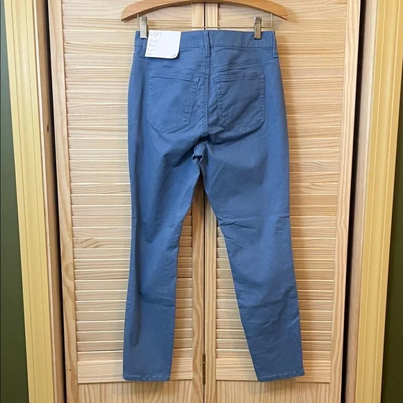 NWT LOFT Women's Straight Leg Blue Jeans - Picture 7 of 9